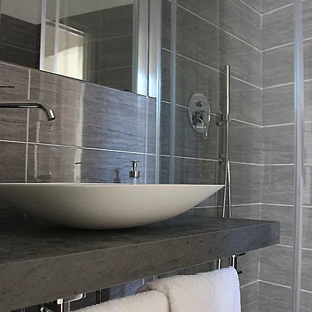 Dimora Degli Artisti - Charm Guest house *